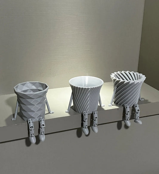 Mini Pots with Dangly Legs